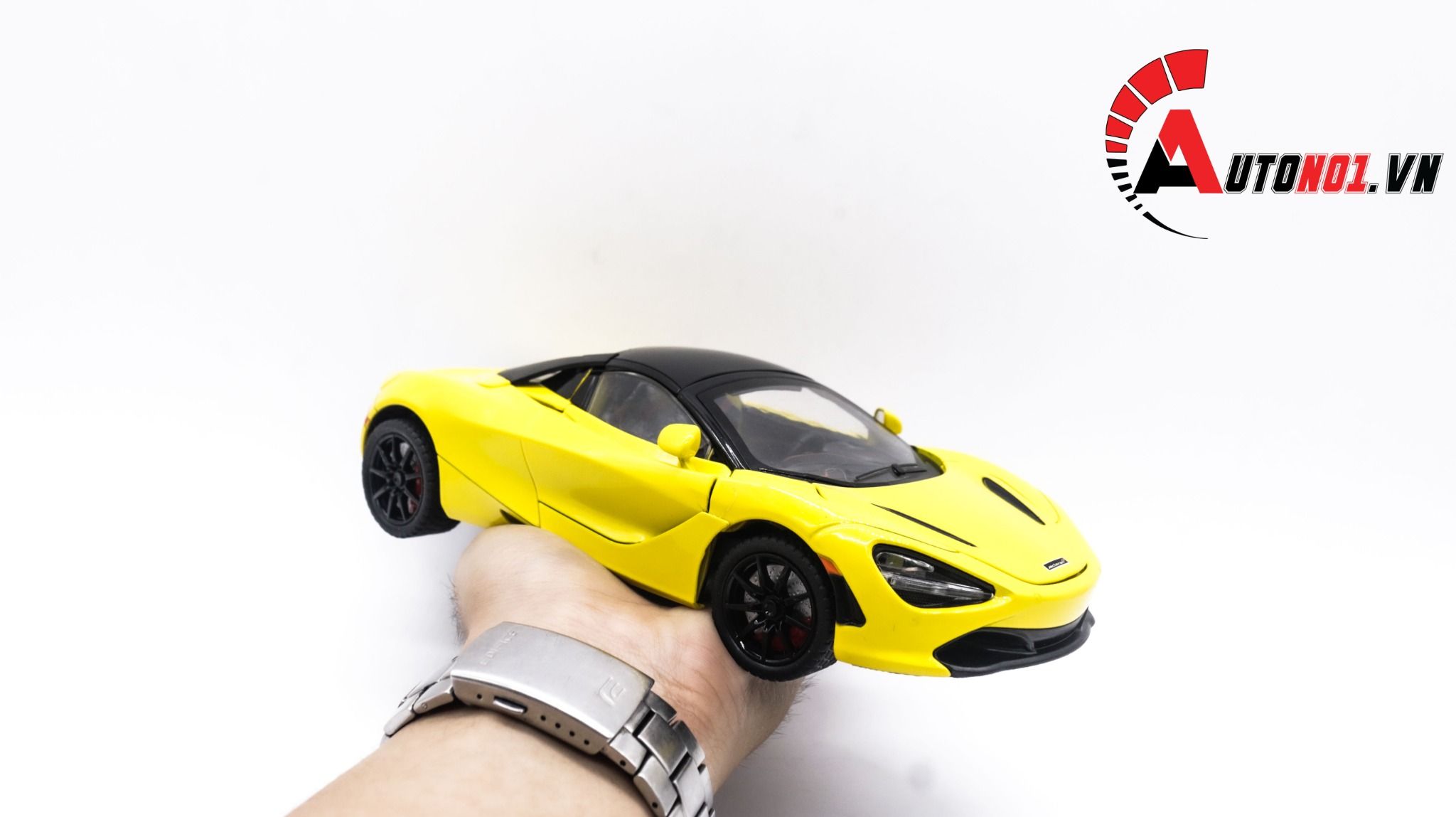  Mô hình xe ô tô Mclaren 720S full open tỉ lệ 1:24 Chezhi OT222 