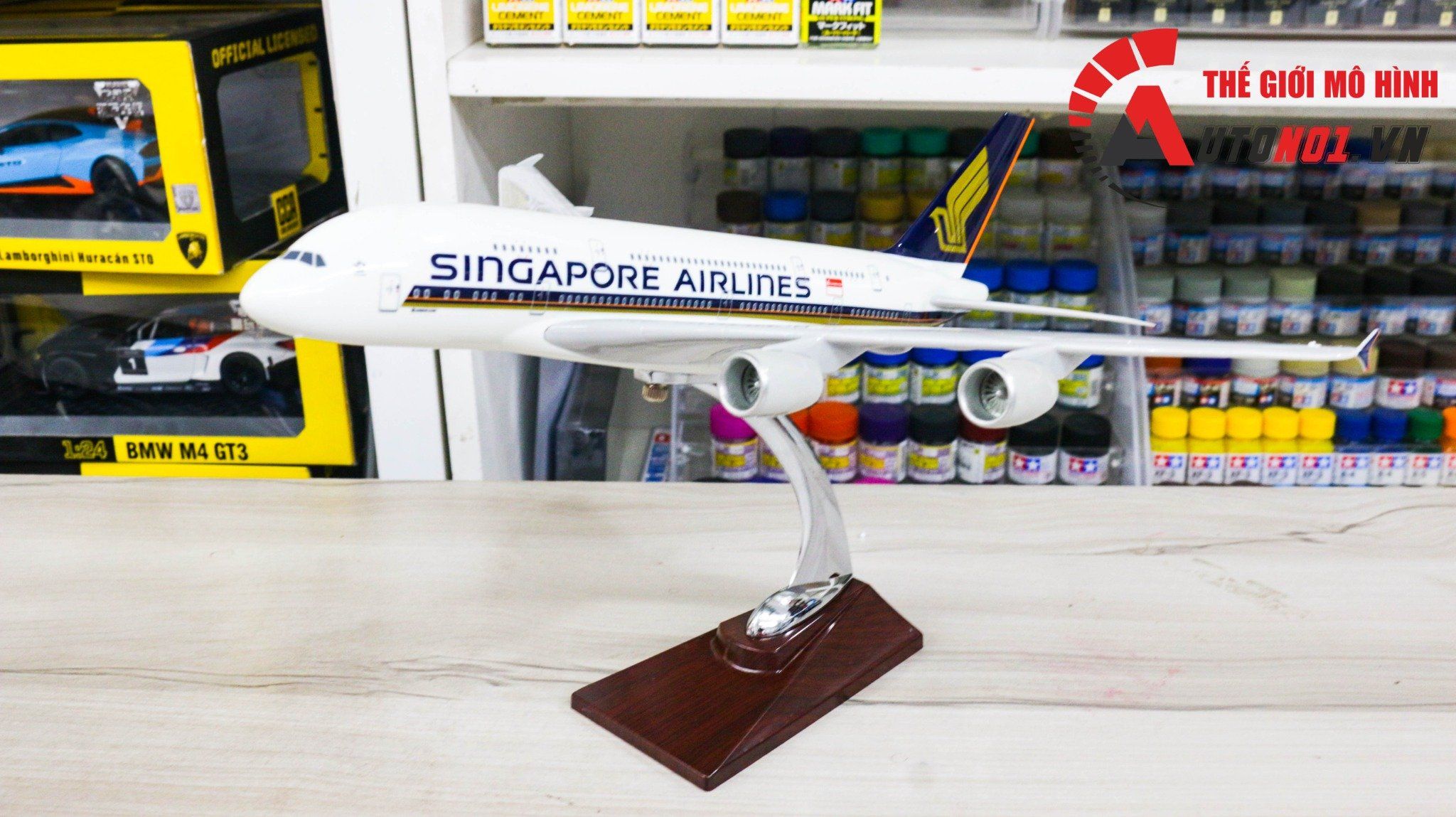  Mô hình máy bay Singapore Airlines Airbus A380 không bánh kích thước 36cm MB36001 