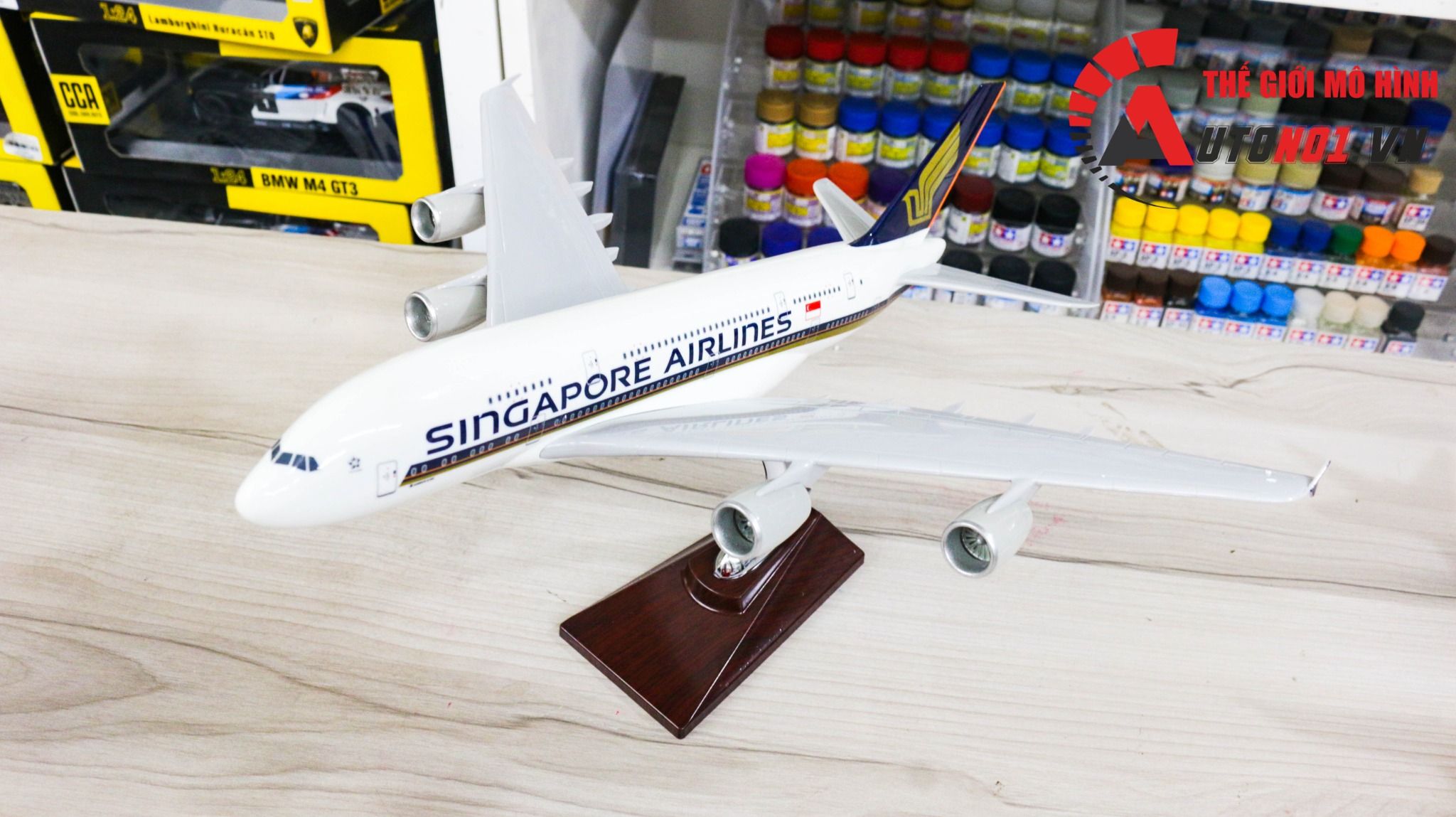  Mô hình máy bay Singapore Airlines Airbus A380 không bánh kích thước 36cm MB36001 