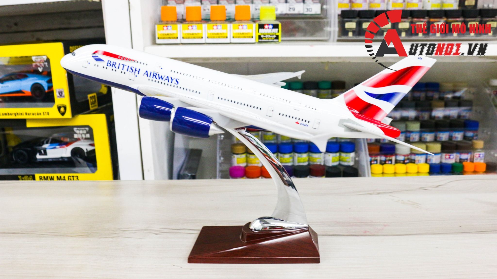  Mô hình máy bay Anh Quốc British Airways Airbus A380 không bánh kích thước 36cm MB36002 