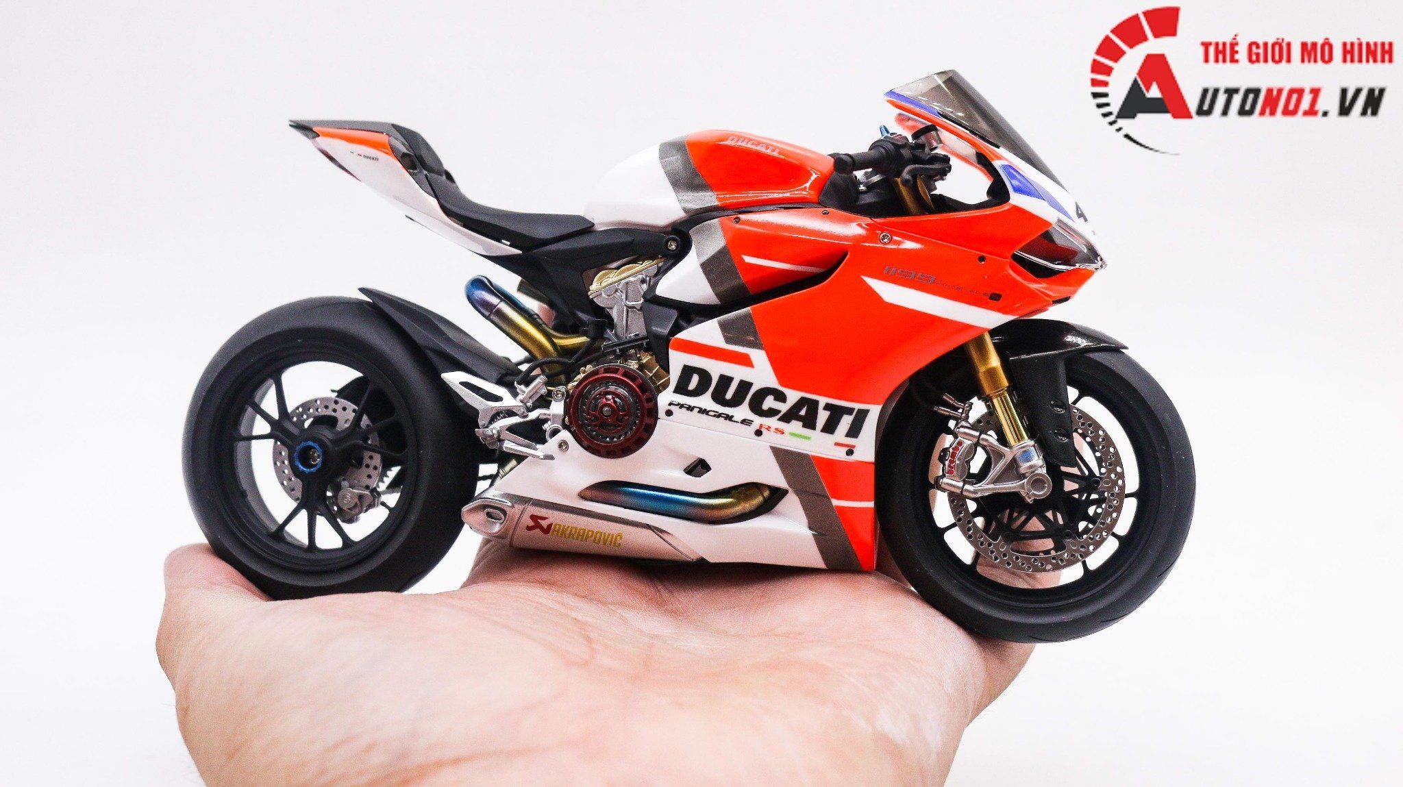  Mô hình xe cao cấp Ducati 1199 Panigale Neon Nồi Khô 1:12 Tamiya D227b 