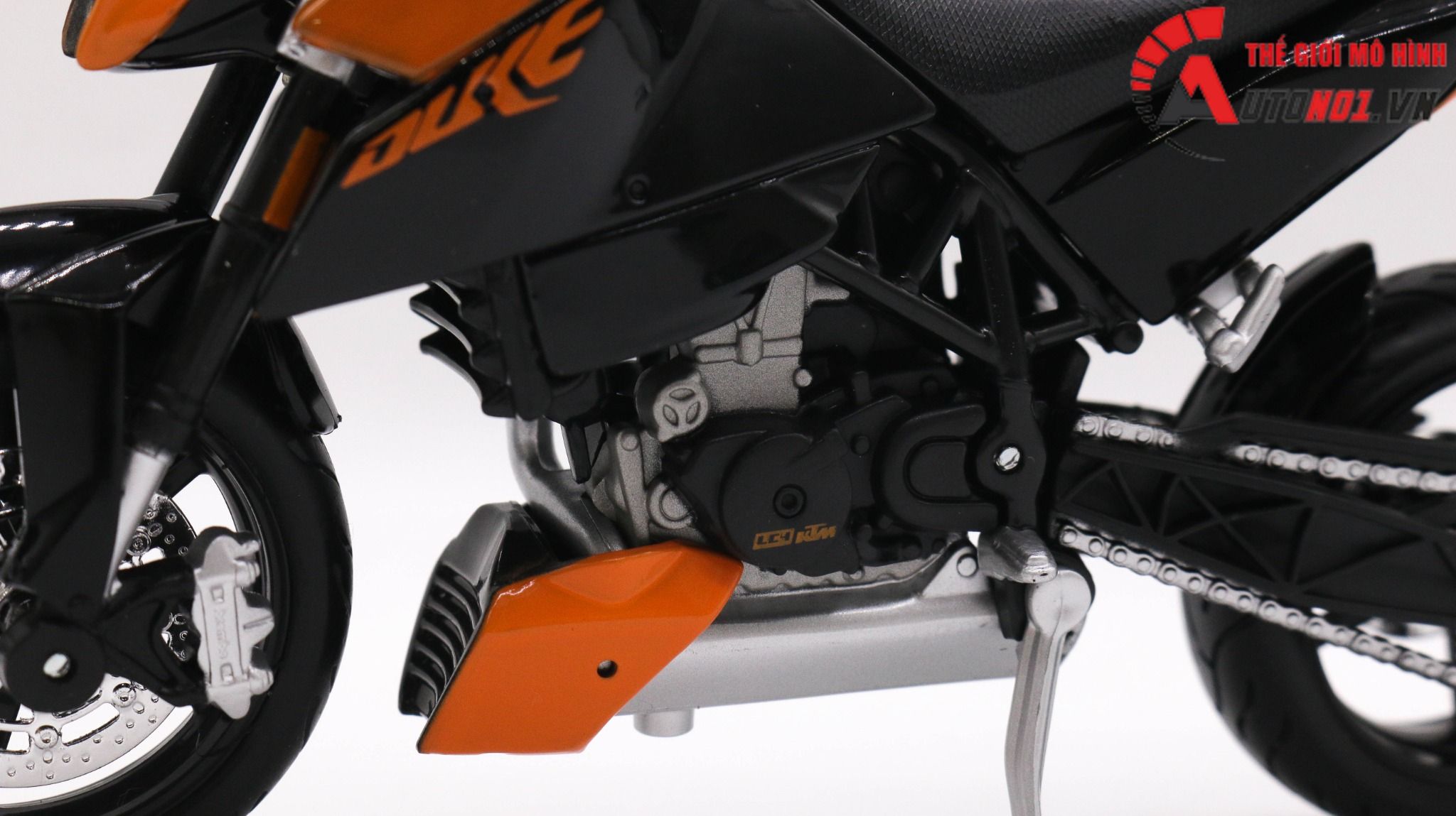  Mô hình xe Ktm 690 Duke 1:12 Maisto 7794 