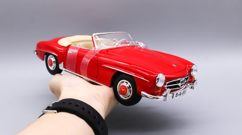  Mô hình xe Mercedes Benz 190sl (1955) Red 1:18 Maisto 2677 