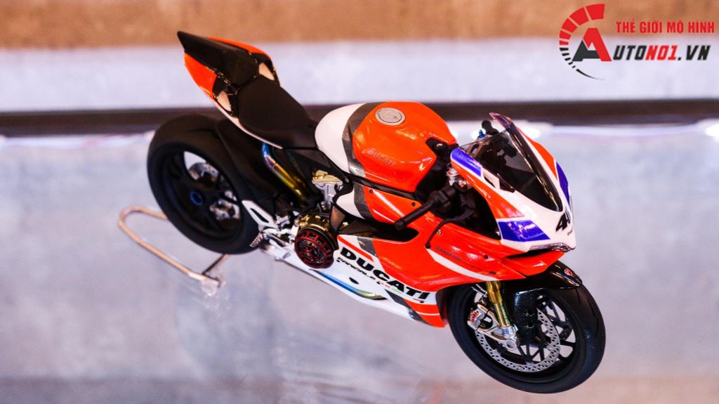 MÔ HÌNH SIÊU XE DUCATI 1199 PANIGALE NEON NỒI KHÔ 1:12 TAMIYA D219