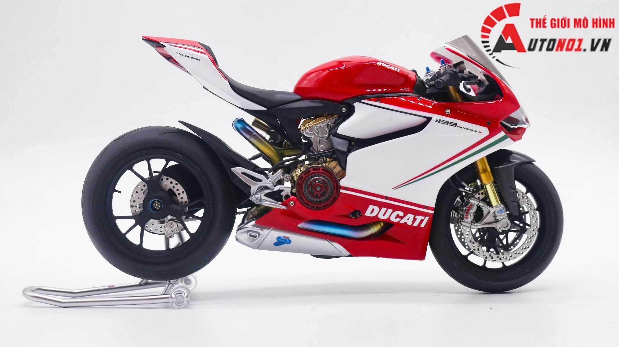  Mô hình xe Ducati 1199 Panigale S Tricolore Nồi Khô 1:12 Tamiya D220 