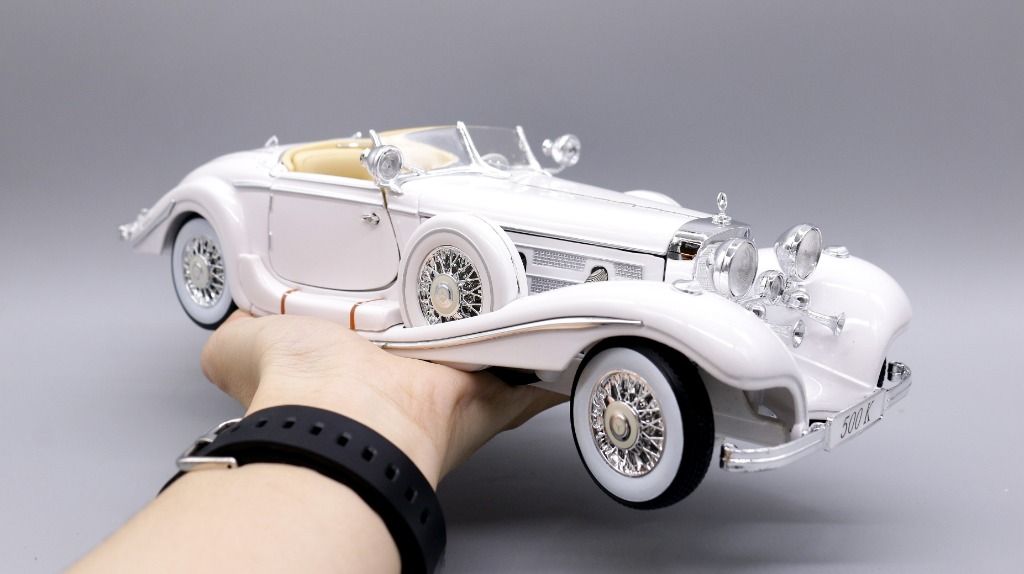 MÔ HÌNH XE MERCEDES BENZ 500K TYP SPECIAL ROADSTER 1936 1:18 MAISTO 3996