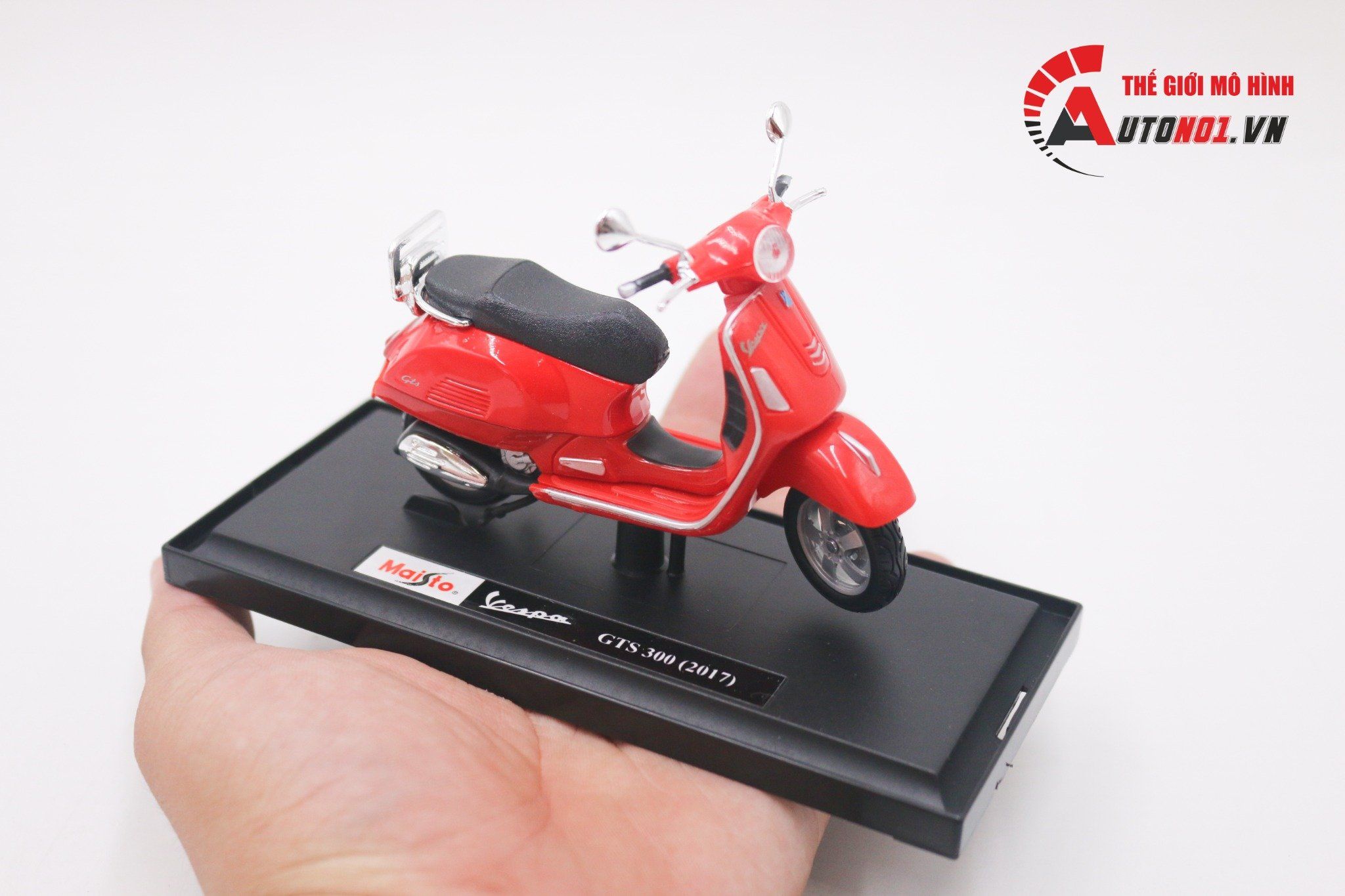  Mô hình xe Vespa gts 300 2017 red 1:18 Maisto 7070R 