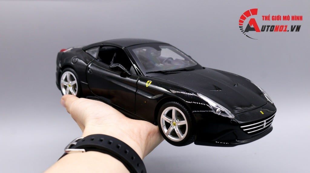  Xe mô hình Ferrari California T Closed Top Black 1:18 Bburago 3070 