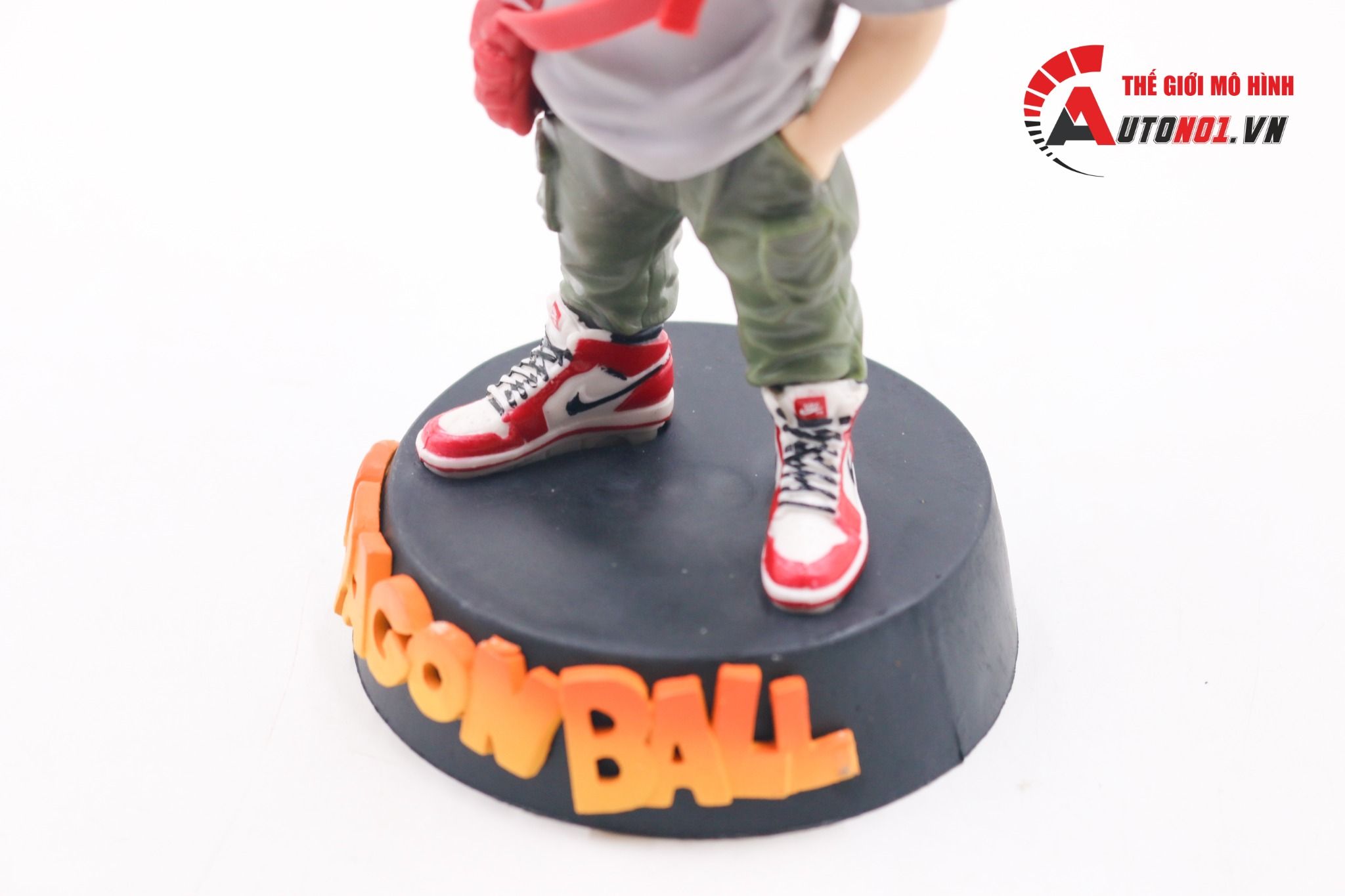  Mô hình nhân vật Dragonball Goten supreme grey 20cm FG190 