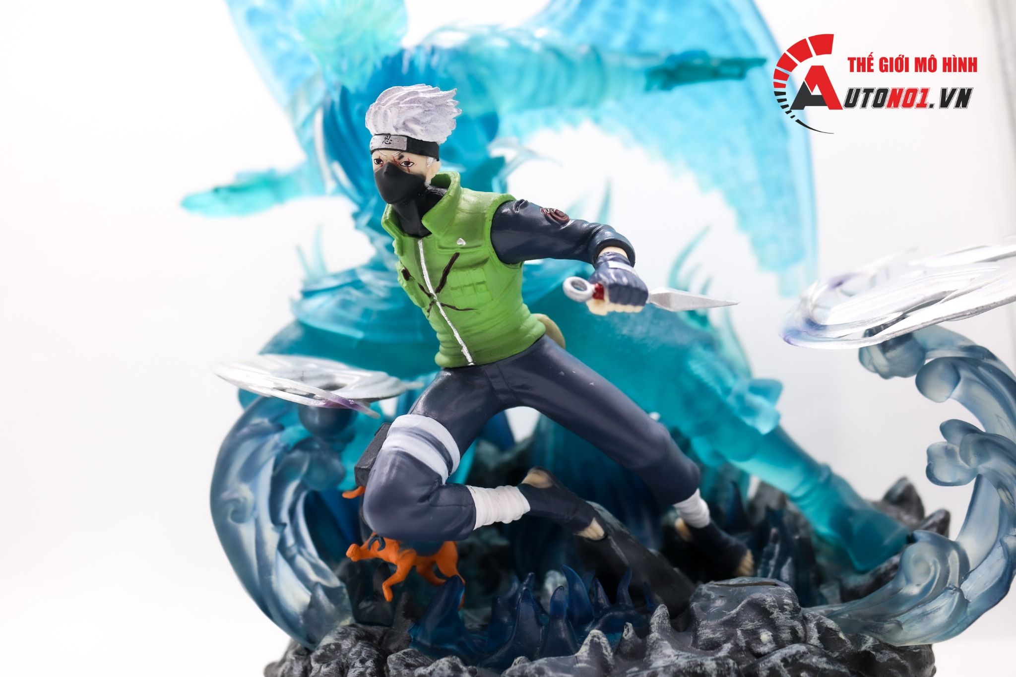 Mô hình kakashi cùng đàn chó bố láo 39cm  Marvelstore