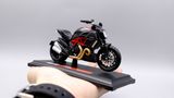  Mô hình xe mô tô Ducati Diavel Carbon tỉ lệ 1:18 Maisto MT18054 