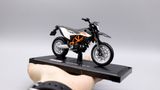  Mô hình xe Ktm 690 1:18 Maisto 7531 