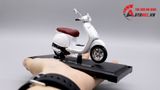  Mô hình xe Vespa primavera 150 white 1:18 Maisto 7070C 