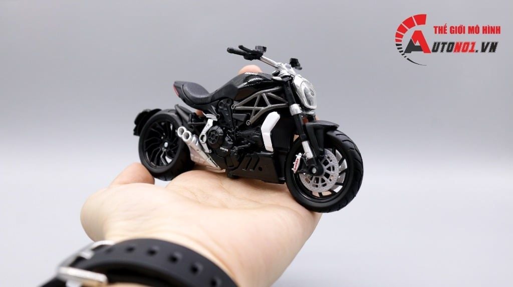  Mô hình xe Ducati XDiavel s 1:18 Bburago 5887 