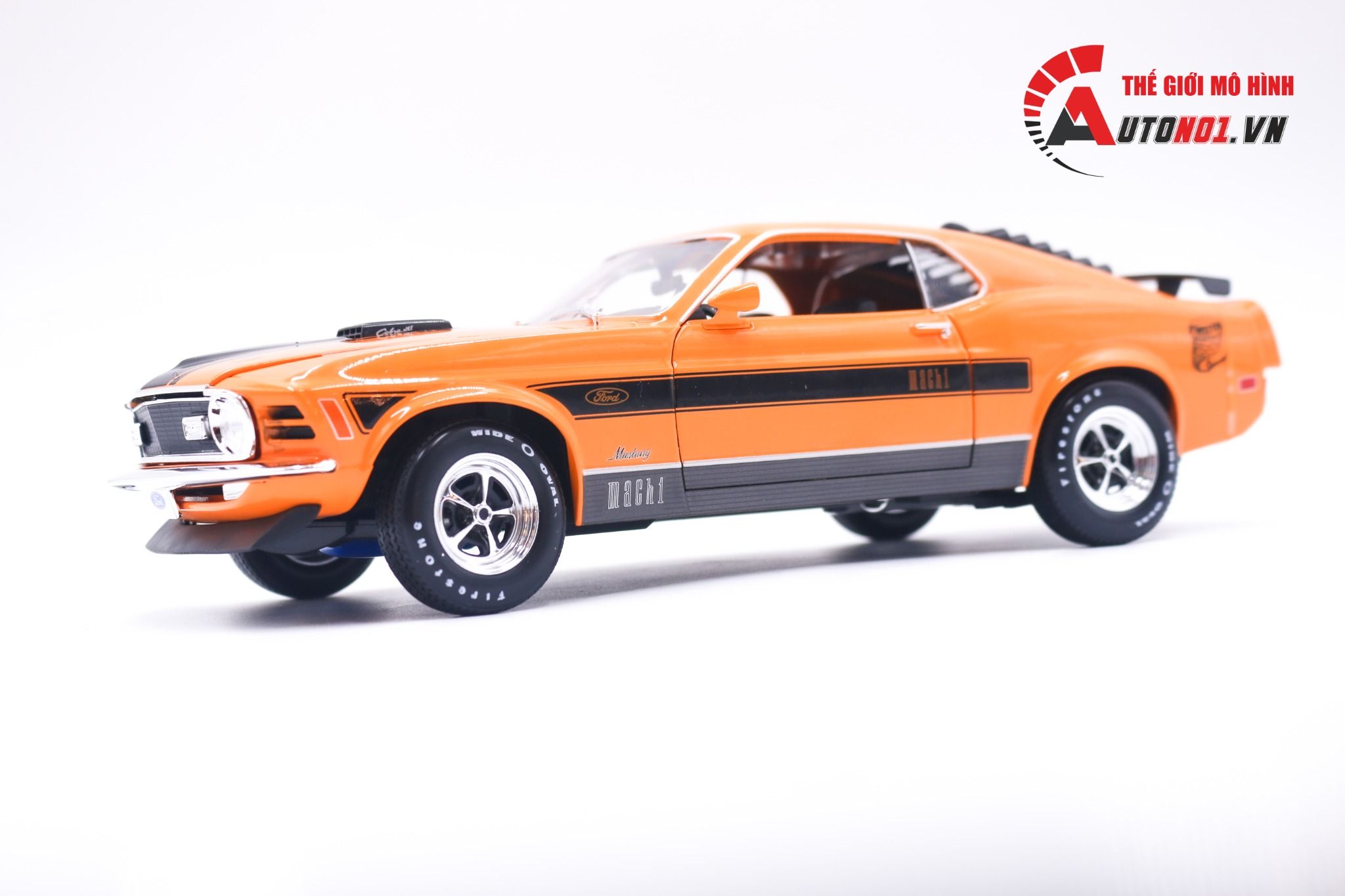  Mô hình xe Ford Mustang Mach 1 1970 tỉ lệ 1:18 Maisto 8148 