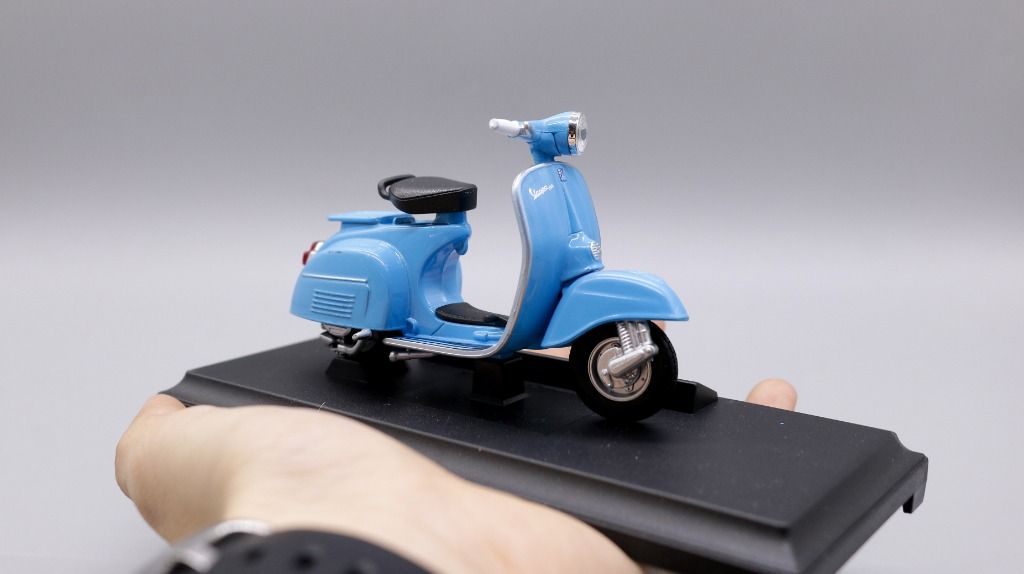  Mô hình xe Vespa 150cc 1970 baby blue 1:18 Welly MT078F 