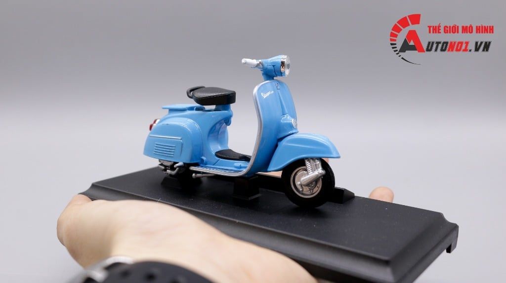  Mô hình xe Vespa 150cc 1970 baby blue 1:18 Welly MT078F 