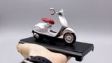  Mô hình xe Vespa 946 2014 silver 1:18 Welly MT078G 