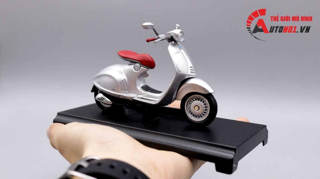  Mô hình xe Vespa 946 2014 silver 1:18 Welly MT078G 