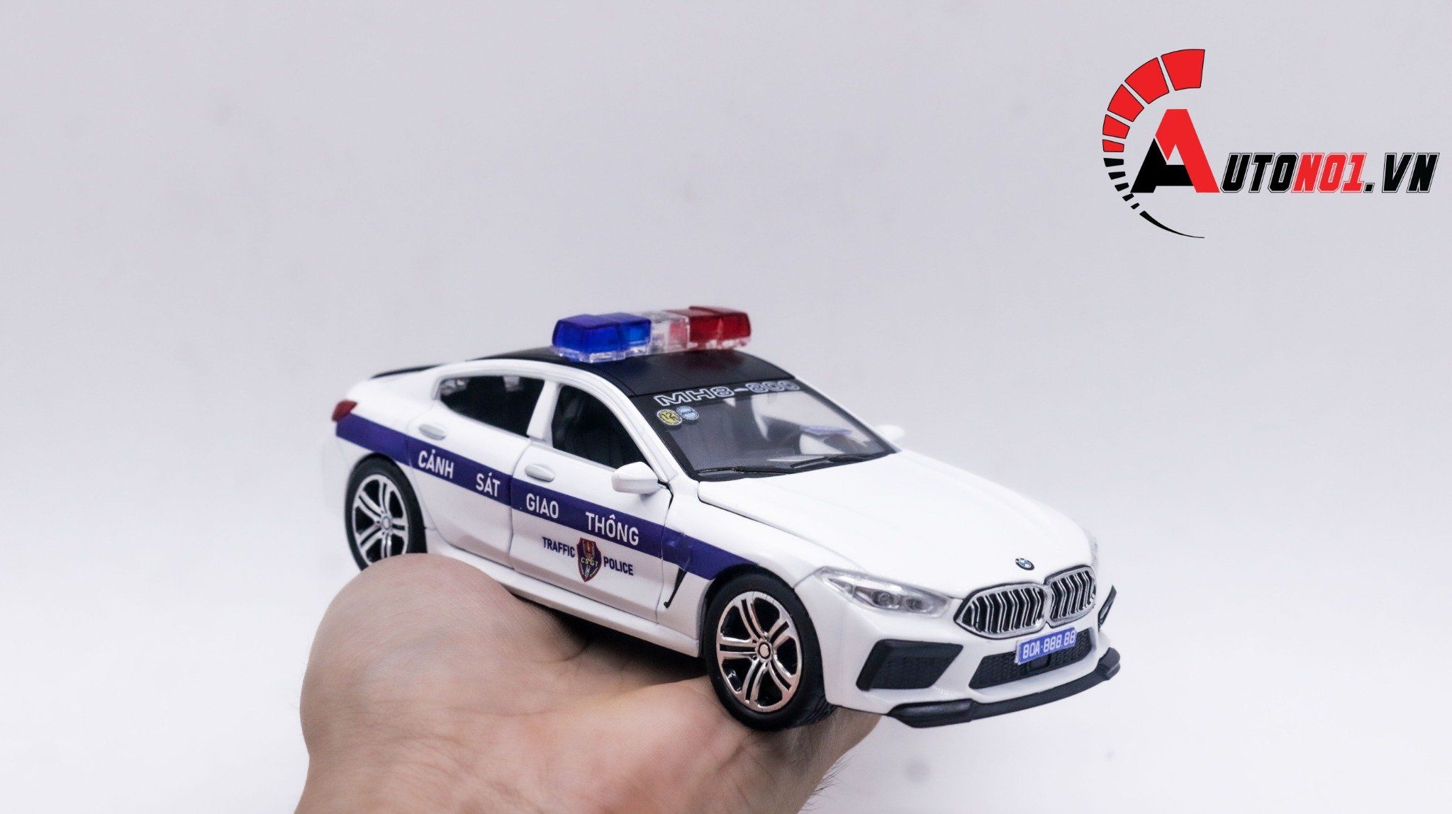  Mô hình xe ô tô độ CSGT BMW M8 tỉ lệ 1:32 Autono1 Chimei OT263 