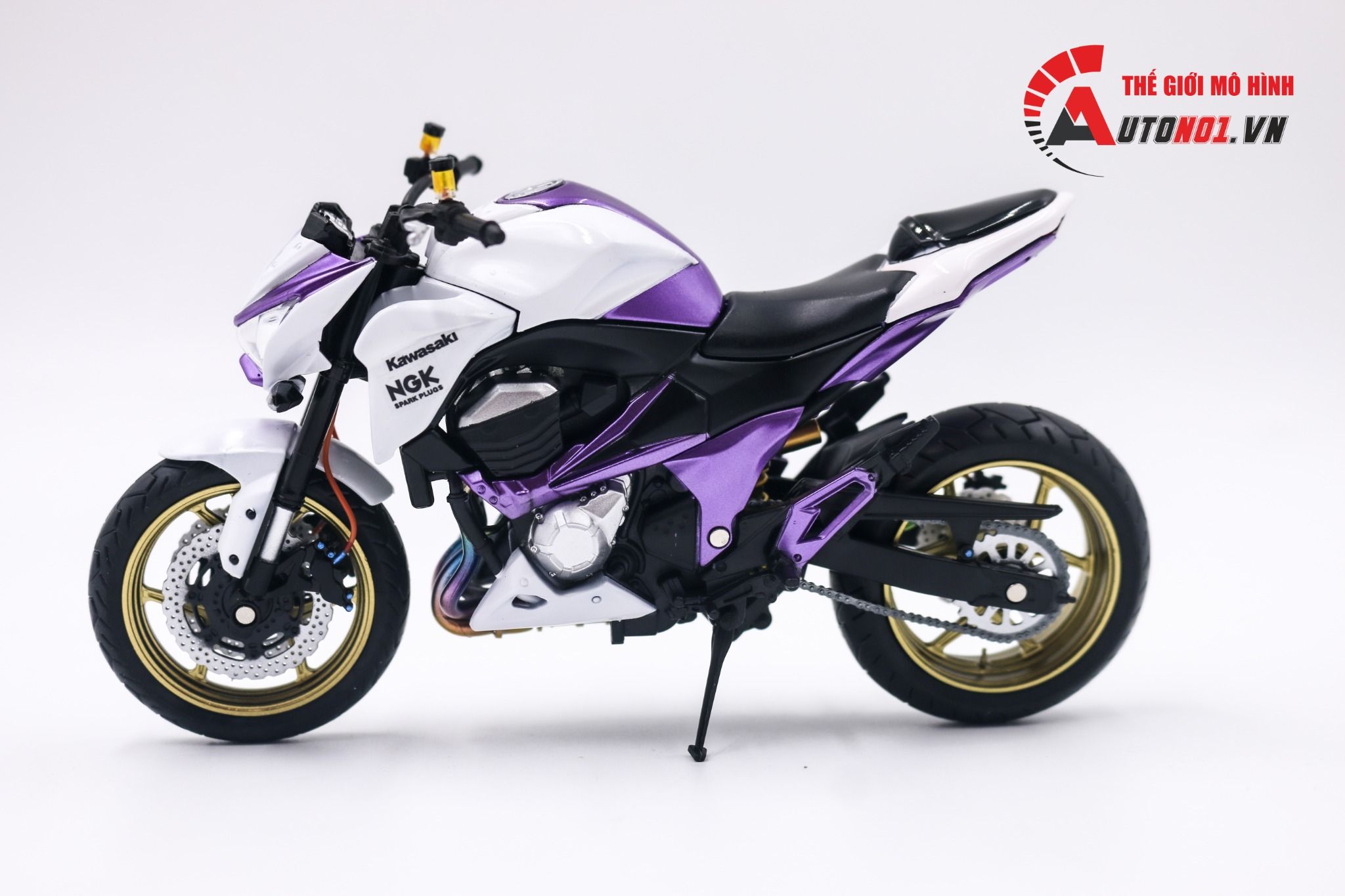  Mô hình xe độ Kawasaki Z800 Metal Violet độ pô 1:12 Autono1 Automaxx D225A 