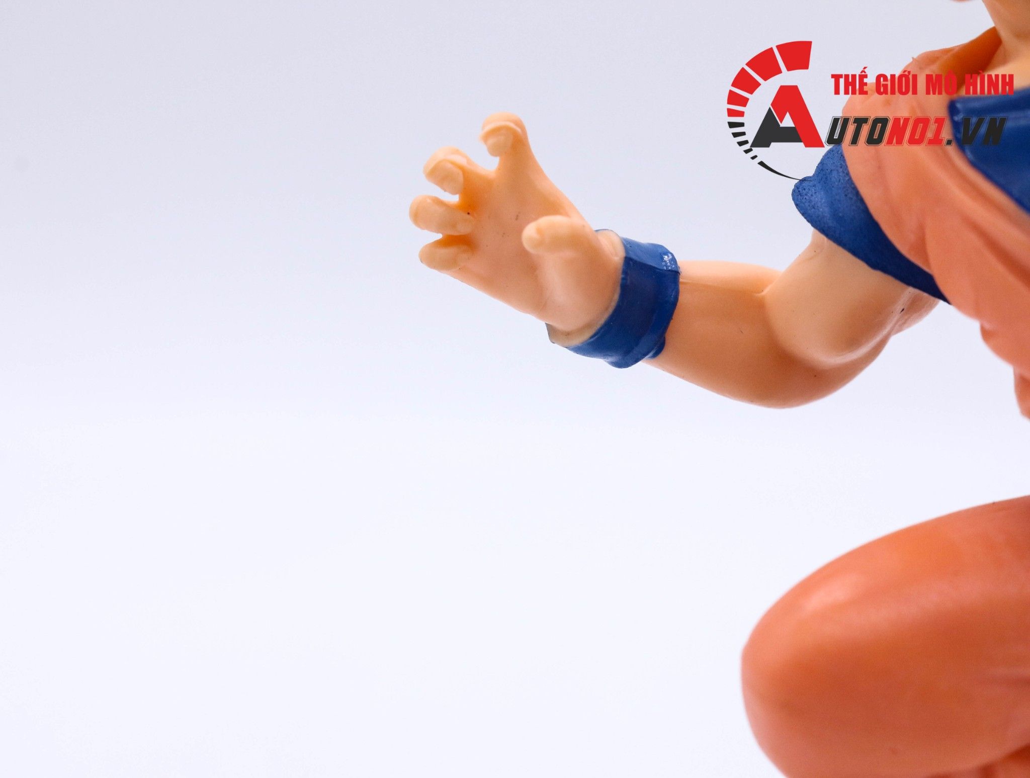  Mô hình nhân vật Dragonball Super Saiyan Son Goku 10cm 5273 