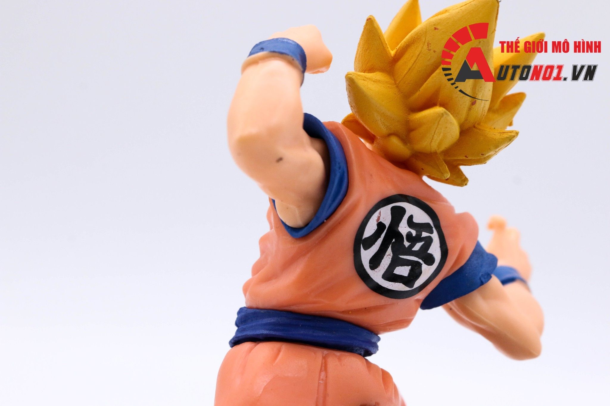  Mô hình nhân vật Dragonball Super Saiyan Son Goku 10cm 5273 