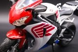  Mô hình xe Honda CBR 1000rr white red 1:12 Joycity 6803 