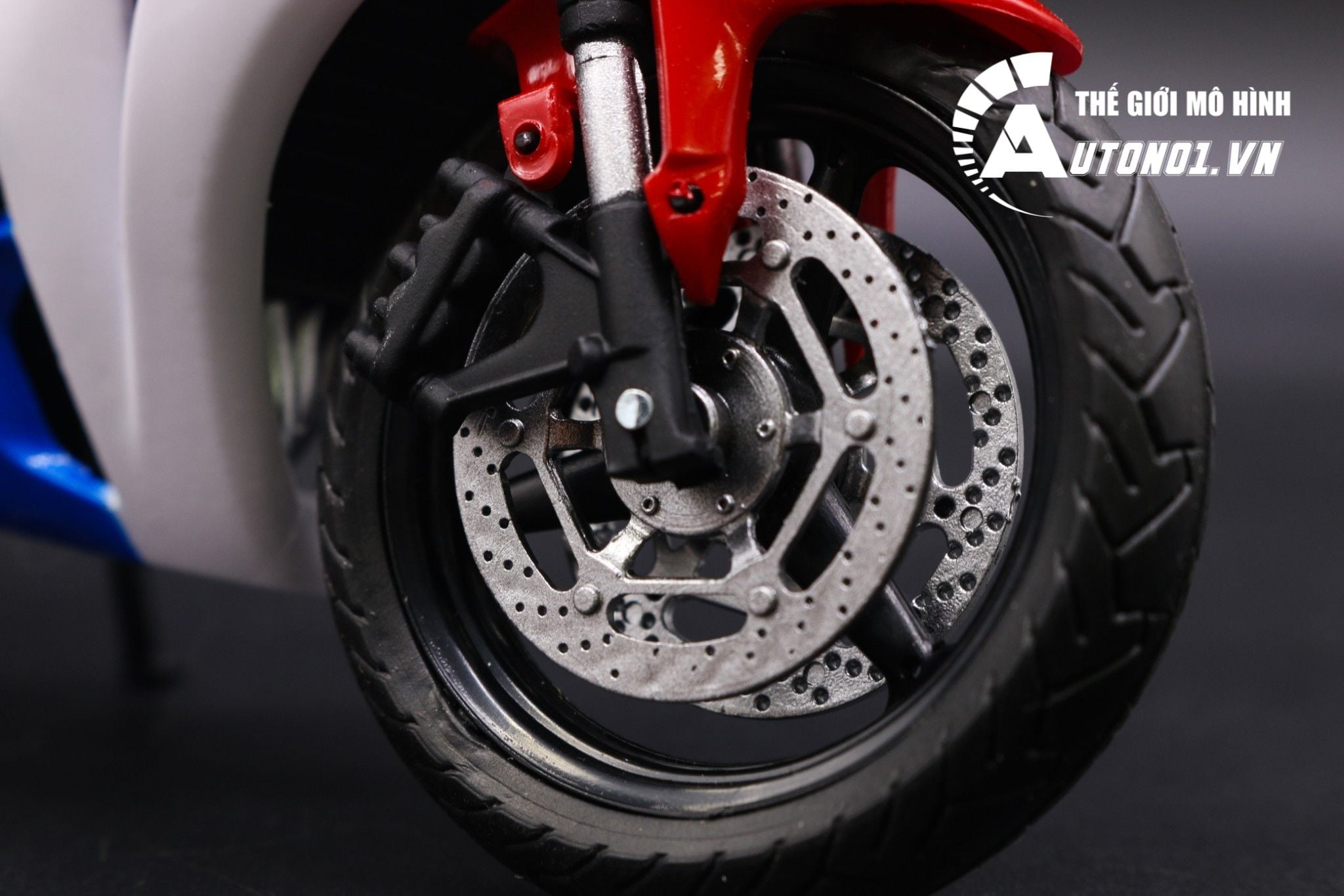  Mô hình xe Honda CBR 1000rr white red 1:12 Joycity 6803 
