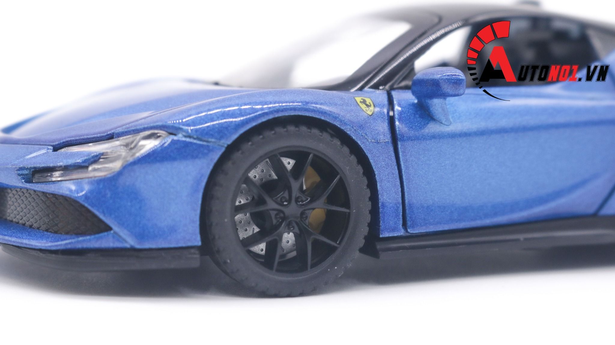  Mô hình xe Ferrari Sf90 Stradale full open, có đèn và âm thanh 1:32 Alloy Model OT265 