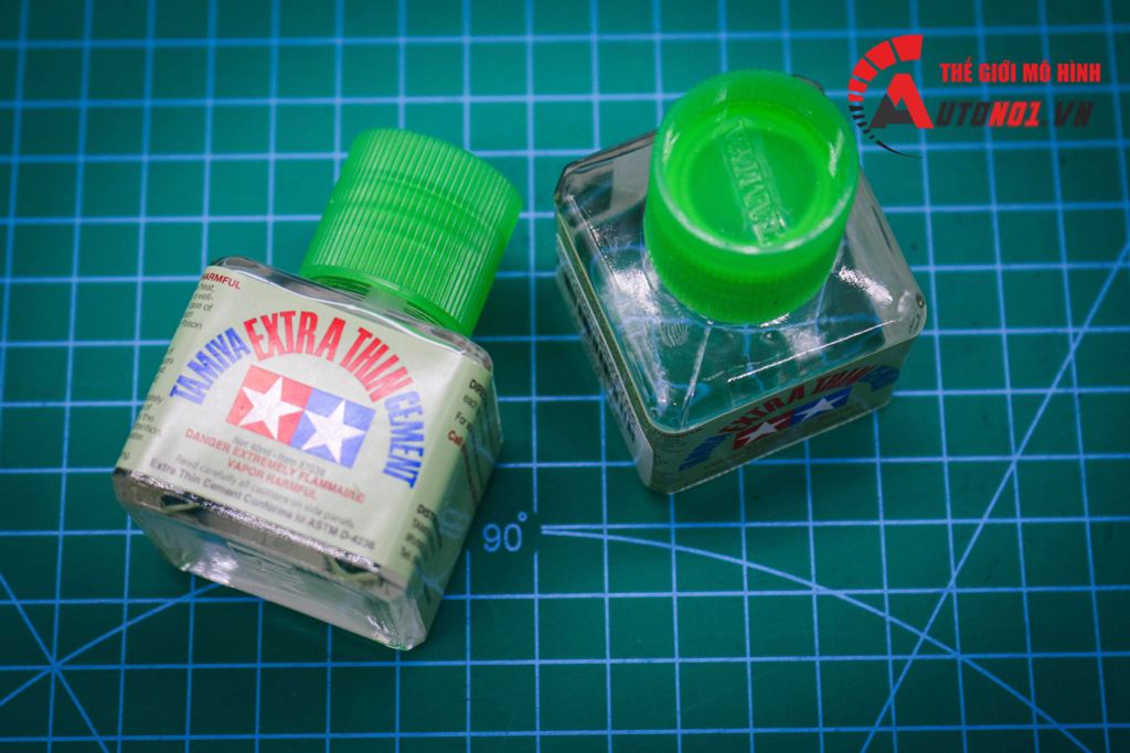 DUNG DỊCH KEO DÁN MÔ HÌNH NHANH KHÔ EXTRA THIN CEMENT TAMIYA PK134