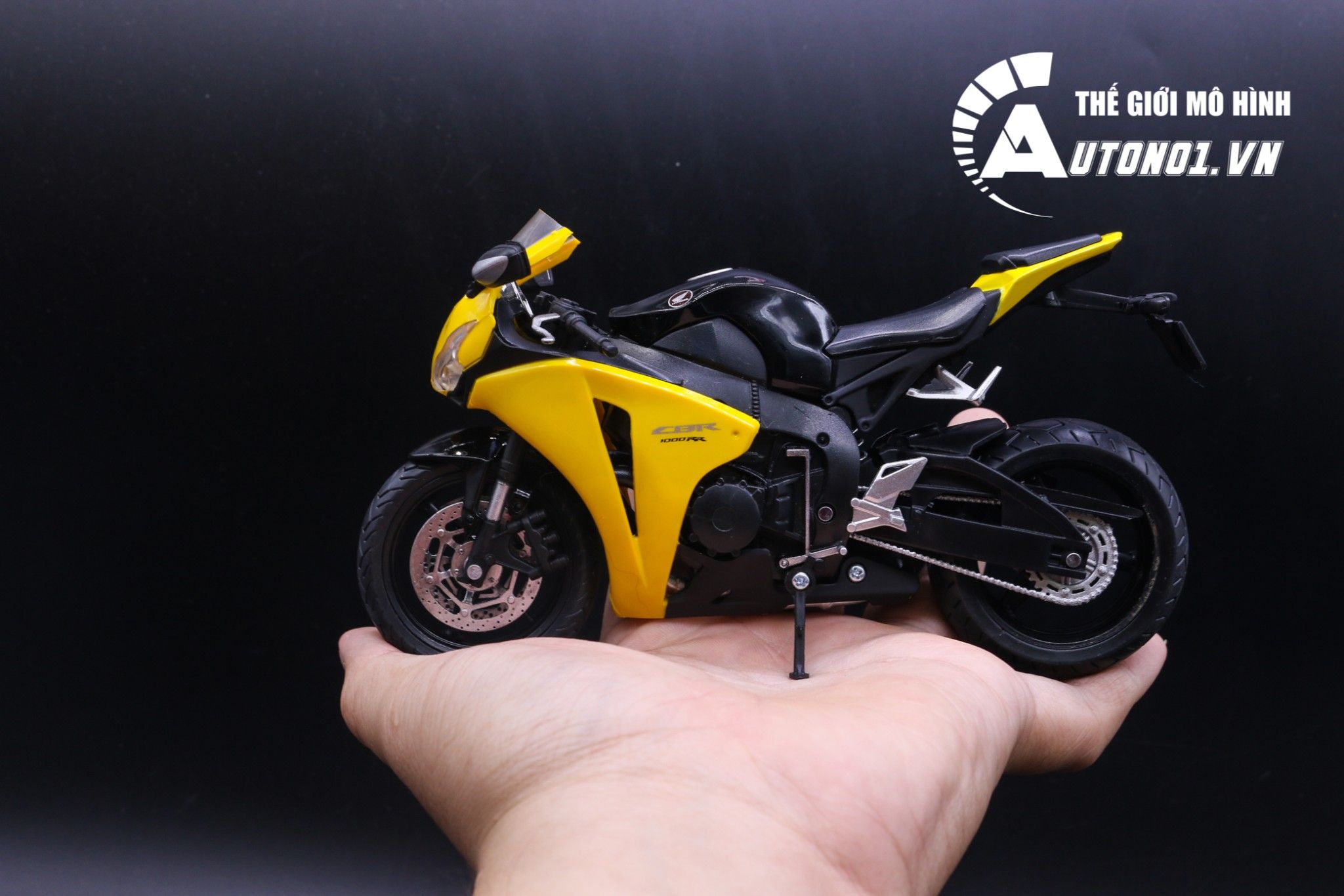  Mô hình xe Honda CBR 1000rr yellow 1:12 Joycity 5567 