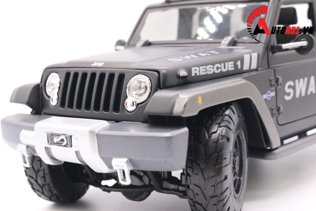 MÔ HÌNH XE JEEP RESCUE CONCEPT POLICE SWAT VERSION 1:18 MAISTO 1012