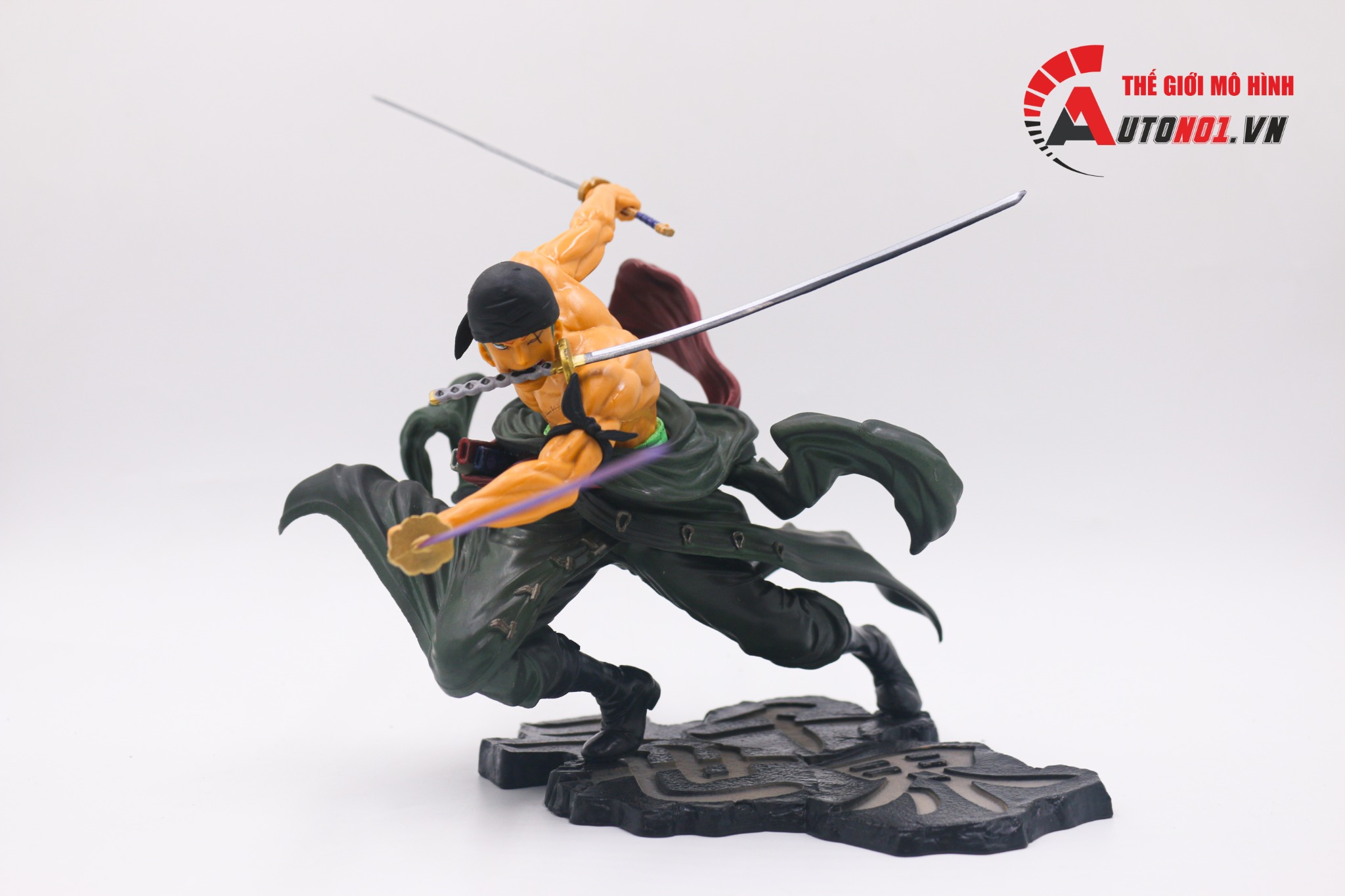  Mô hình nhân vật One Piece Zoro Action 17.5cm Fg103 