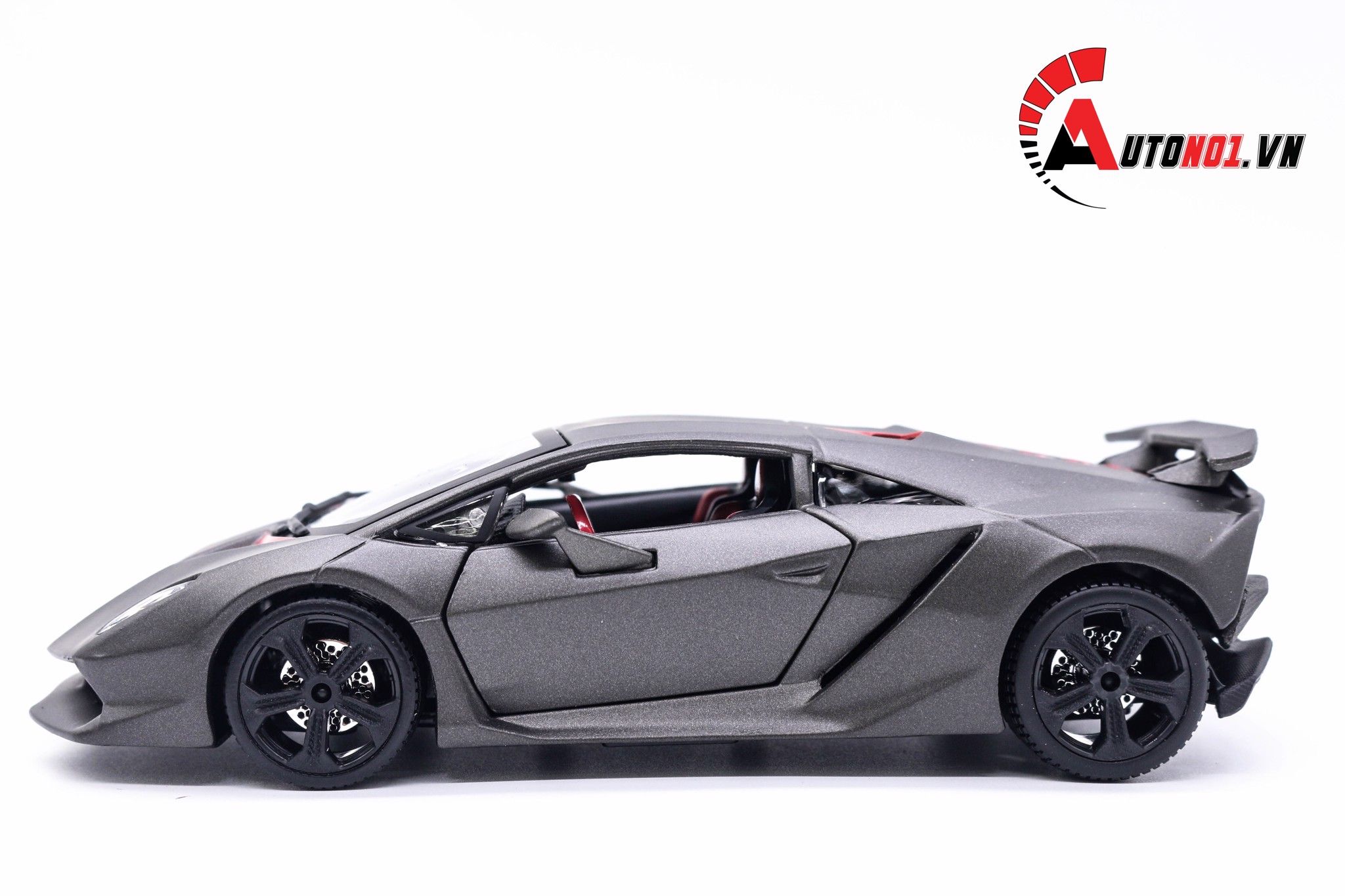  Mô hình xe Lamborghini Sesto Elemento đánh lái được 1:24 Bburago 1306 