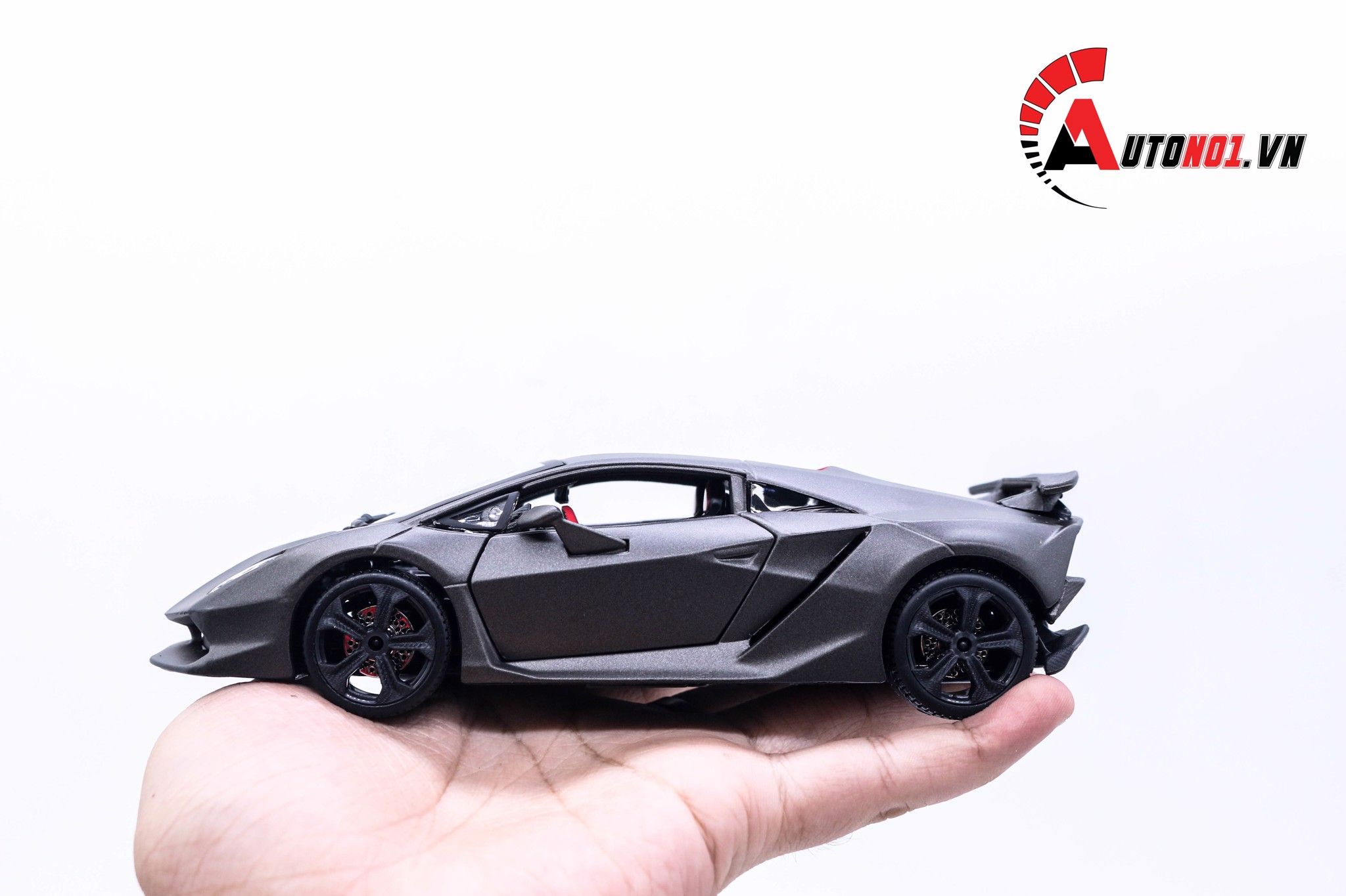  Mô hình xe Lamborghini Sesto Elemento đánh lái được 1:24 Bburago 1306 