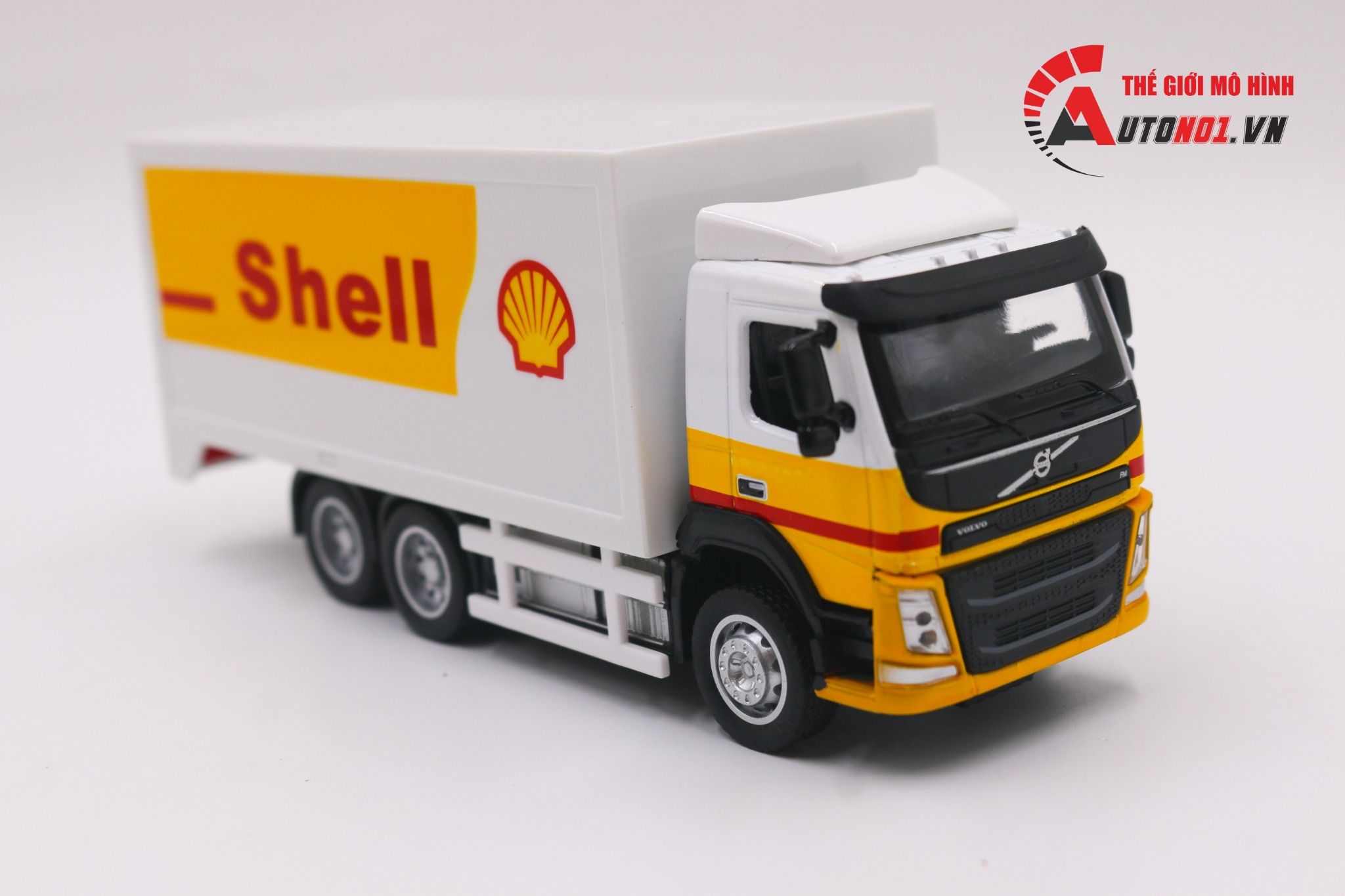  Mô hình xe tải chuyển phát nhanh Shell Volvo có đèn và âm thanh tỉ lệ 1:50 CCA 8190 