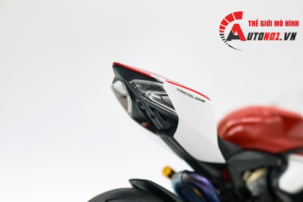 MÔ HÌNH DUCATI 1199 PANIGALE S TRICOLORE 1:12 TAMIYA 6551