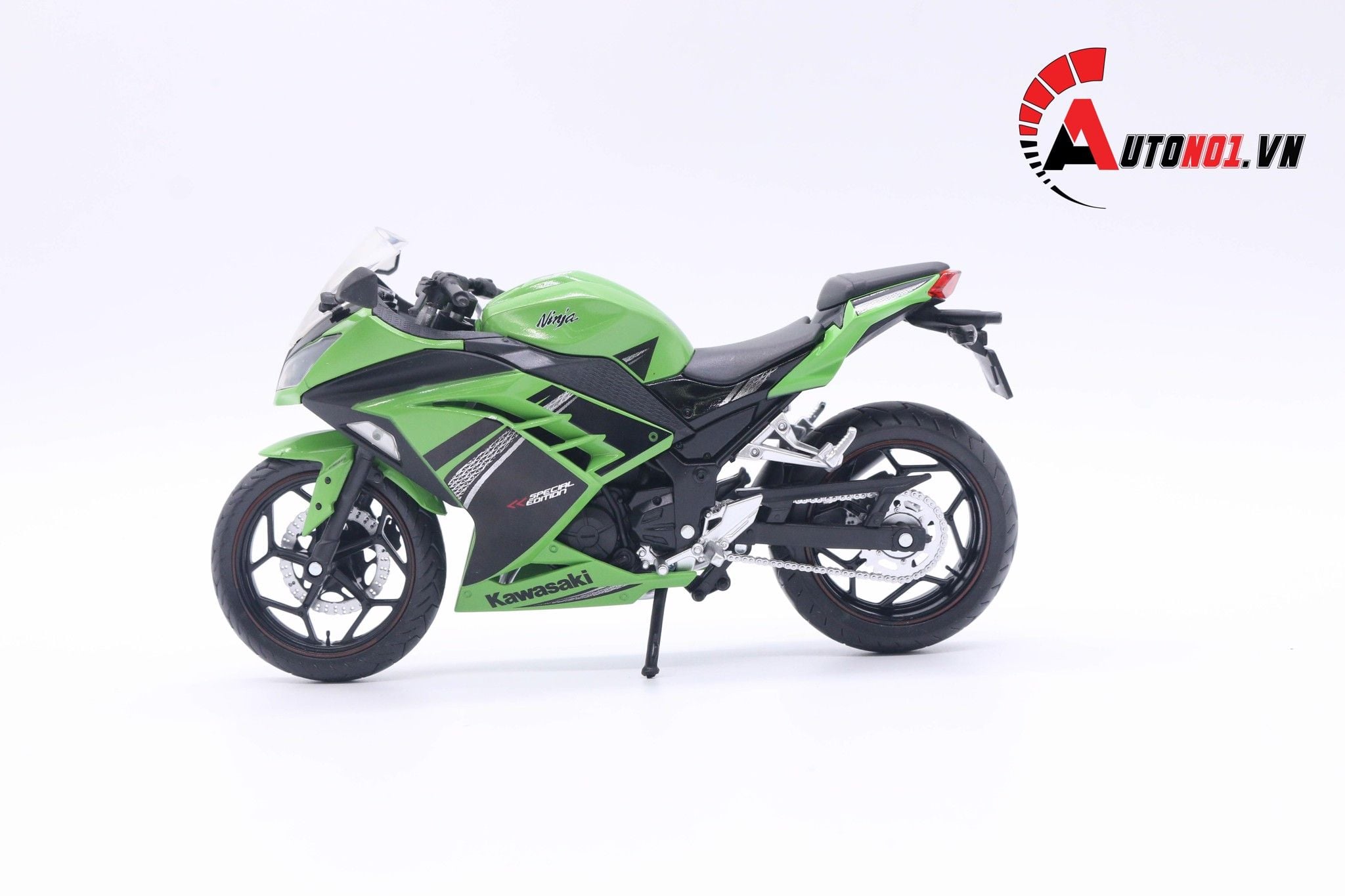  Mô hình xe mô tô Kawasaki Ninja 250 tỉ lệ 1:12 Automax 5796 