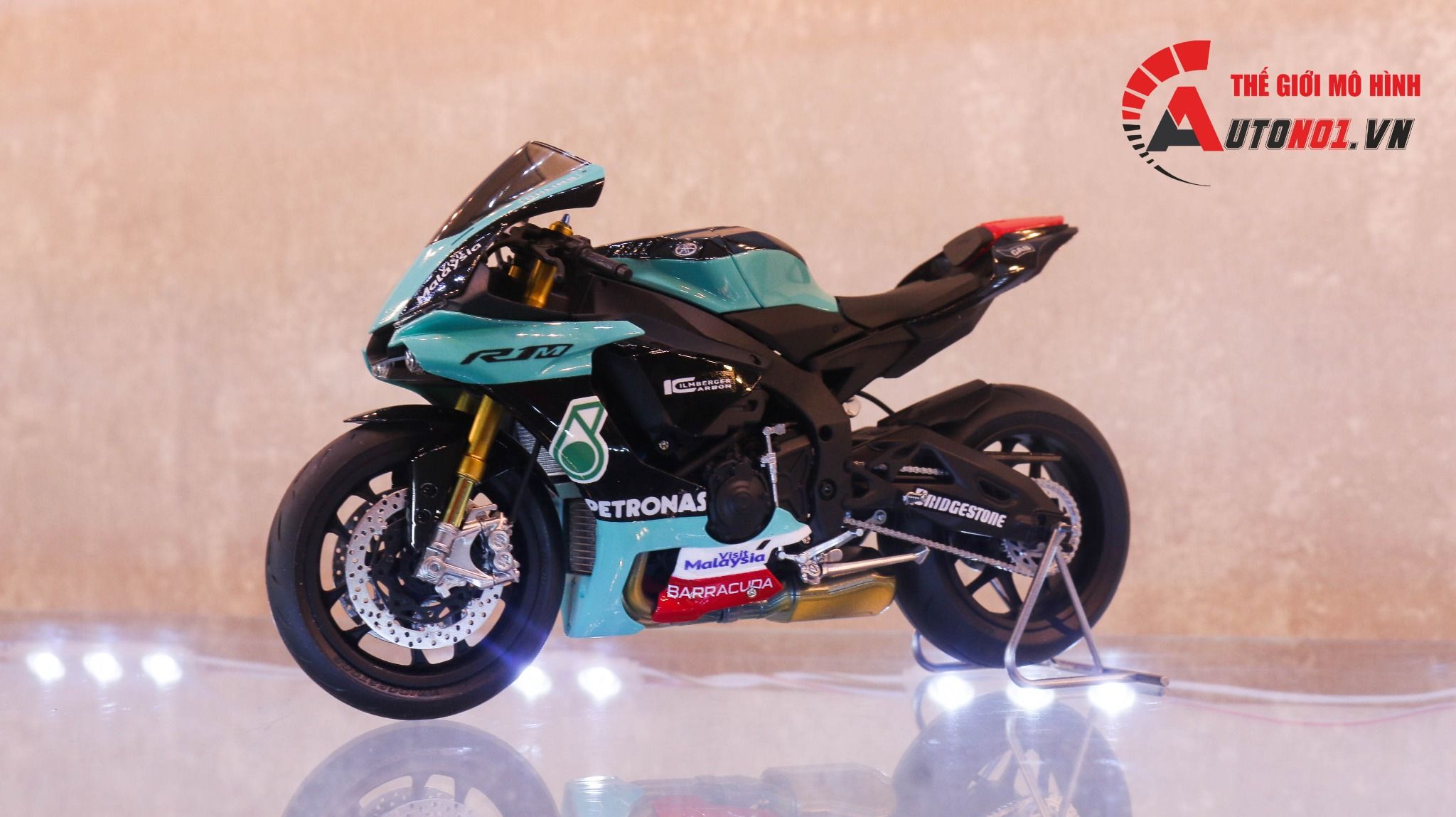  Mô hình xe Yamaha Yzf R1m Petronas 1:12 Tamiya D123c 