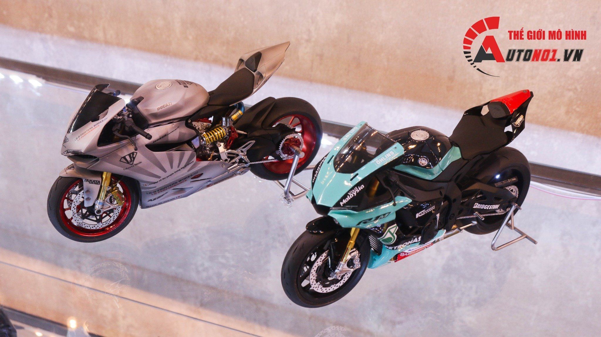  Mô hình xe Yamaha Yzf R1m Petronas 1:12 Tamiya D123c 