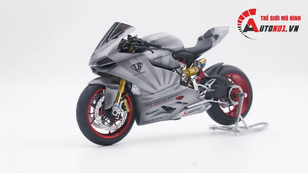 MÔ HÌNH SIÊU XE DUCATI 1199 PANIGALE CUSTOM DECAL LB PERFORMANCE 1:12 TAMIYA D034