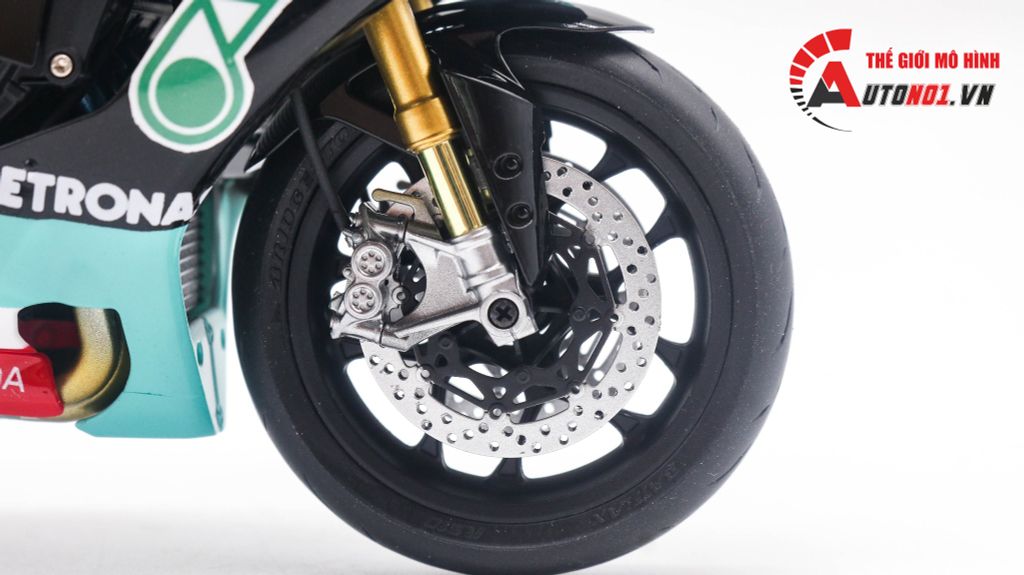 MÔ HÌNH XE YAMAHA YZF R1M PETRONAS 1:12 TAMIYA D082