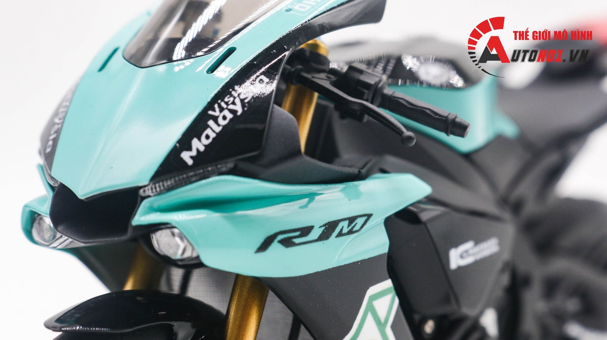  Mô hình xe Yamaha Yzf R1m Petronas 1:12 Tamiya D123c 