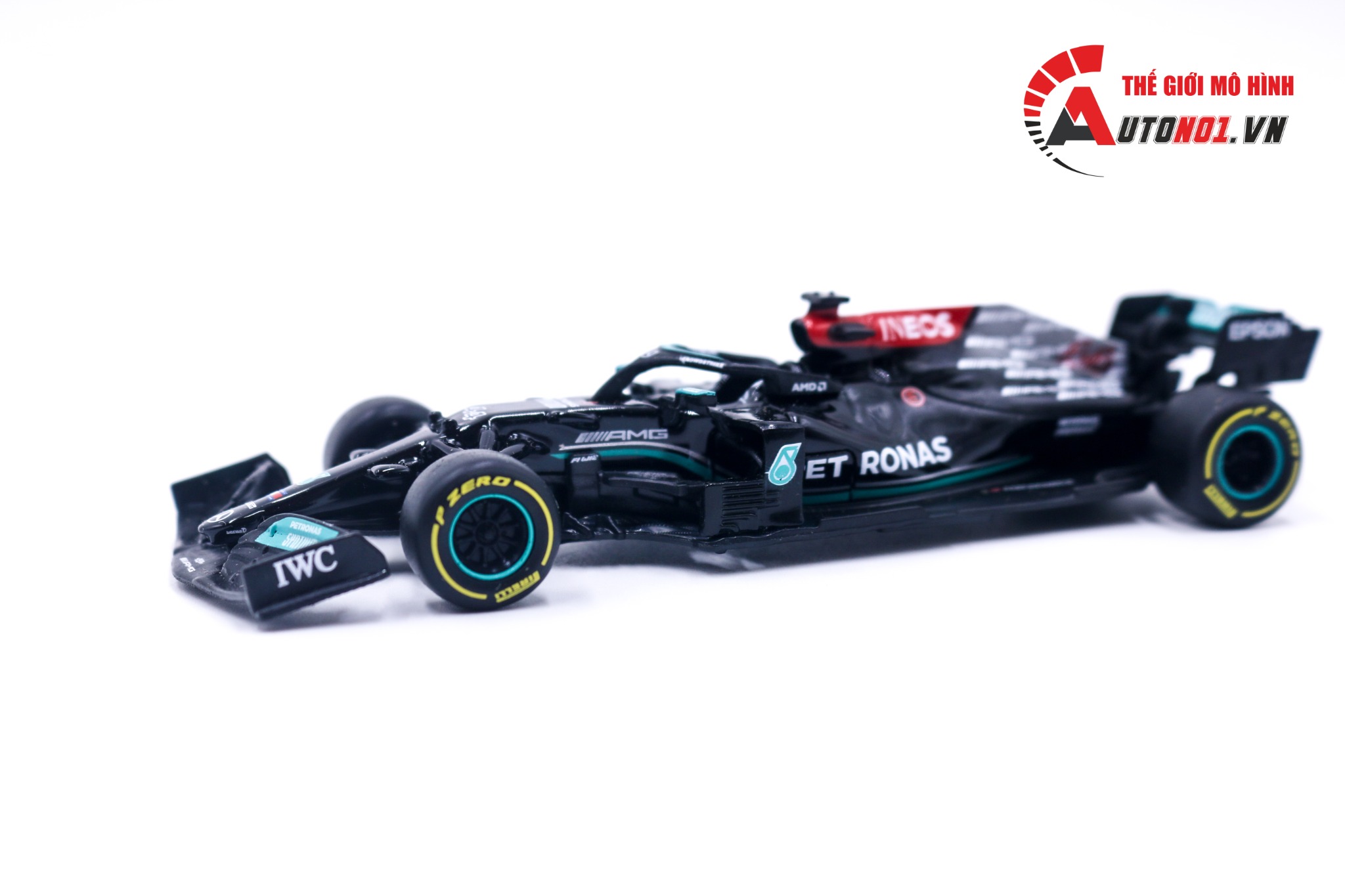 Mô hình xe đua F1 Mercedes Amg Petronas F1 W12 E Performance 2021 #44 1:43 Bburago 8203