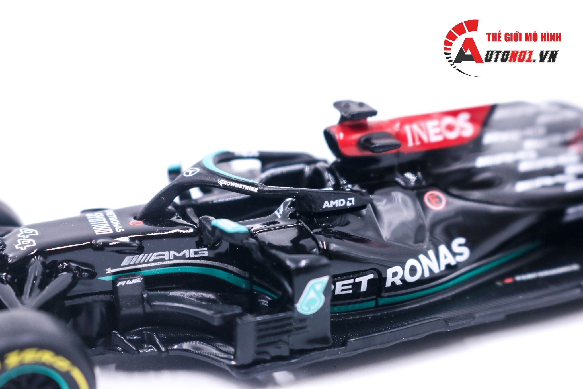  Mô hình xe đua F1 Mercedes Amg Petronas F1 W12 E Performance 2021 #44 - #63 1:43 Bburago 8203 