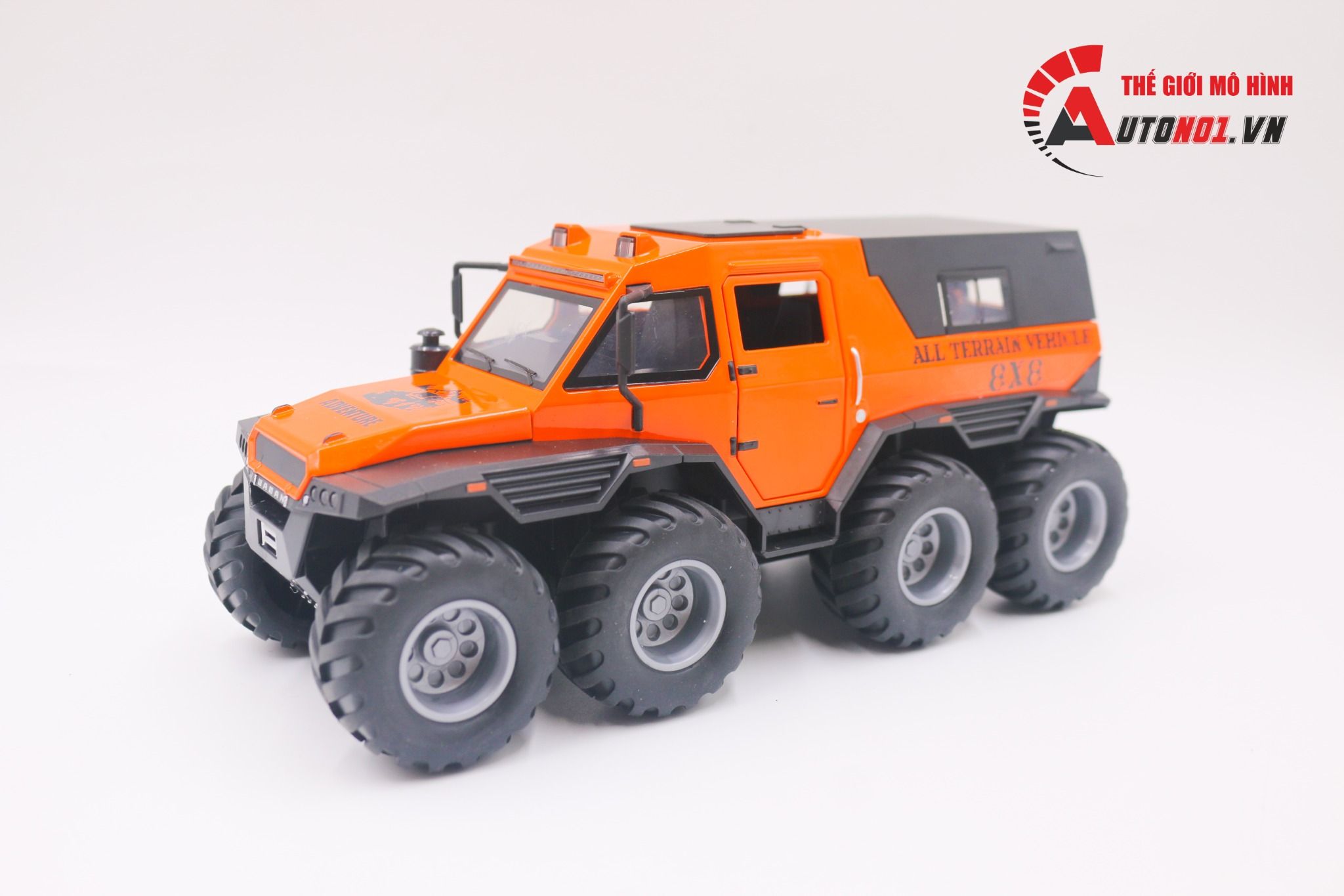  Mô hình xe địa hình lội nước Shaman 8x8 1:24 Miniauto OT490 