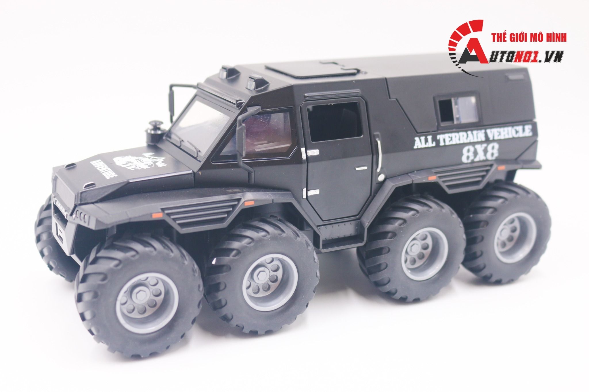  Mô hình xe địa hình lội nước Shaman 8x8 1:24 Miniauto OT490 