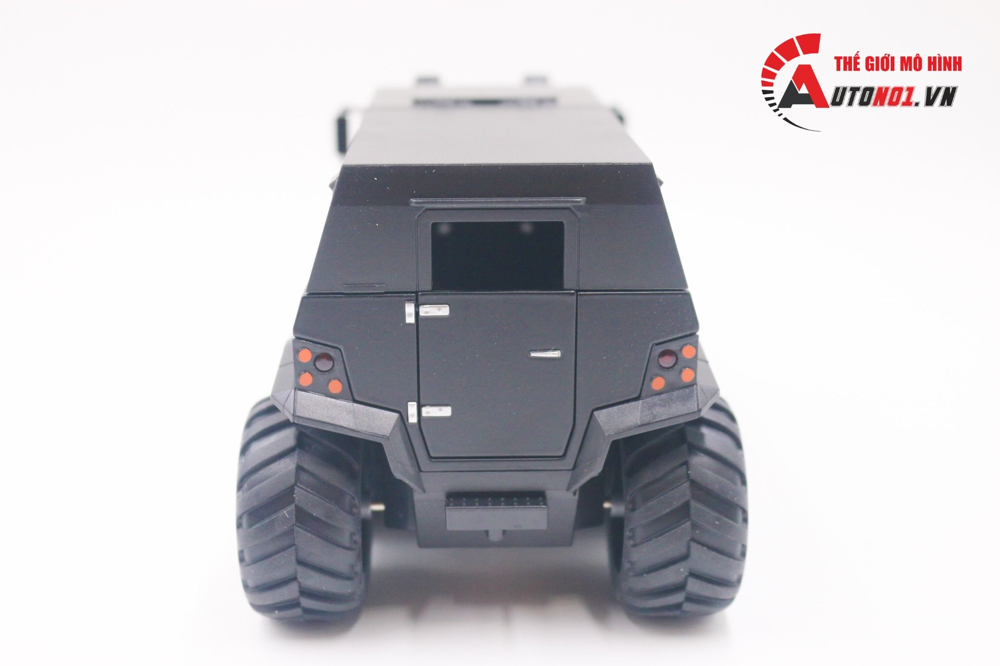  Mô hình xe địa hình lội nước Shaman 8x8 1:24 Miniauto OT490 
