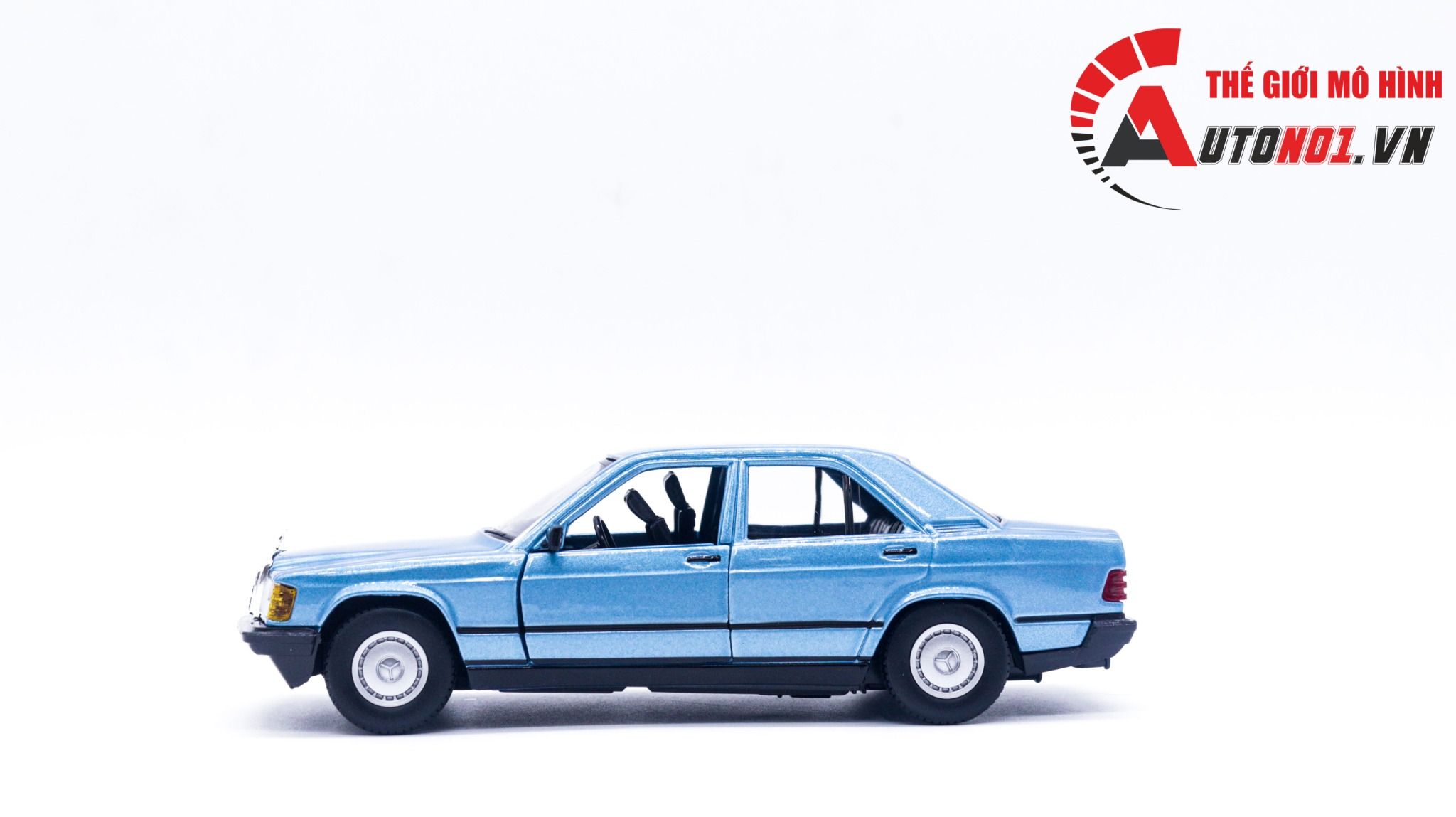  Mô hình xe Mercedes Benz 190E tỉ lệ 1:24 Bburago OT269 